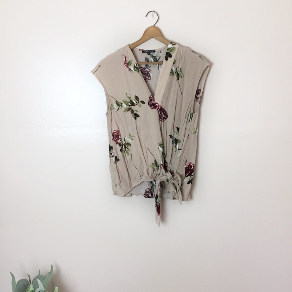 [Staccato] Rose Floral Faux Wrap Sleeveless Top